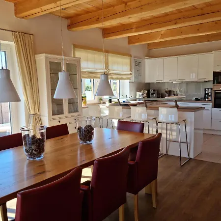 Prázdninový dům Ostsee-wellnesslandhaus Mit Sauna, Jacuzzi, Innenwhirlpool Kalkhorst